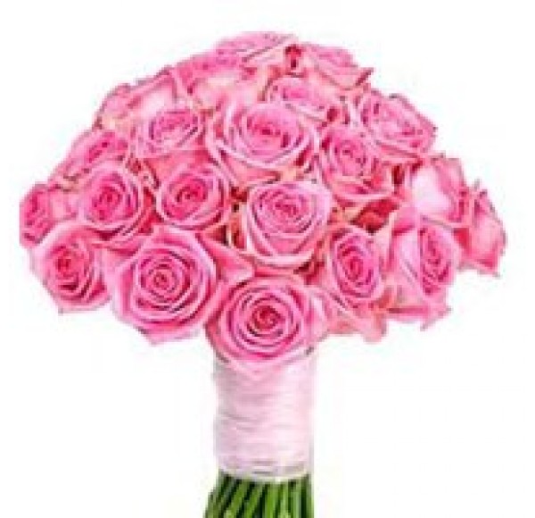 Dramatic 30 Pink Roses and Basketful Wishes